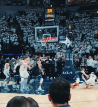 球迷接球帮森林狼争取时间！SGA：他碰到了🤔？有脑子的😏！